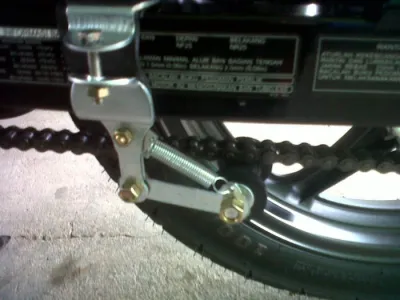Stabilizer Tensioner Penahan Rantai Motor Single - UNIVERSAL