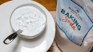 โซเดียมไบคาร์บอเนต (2 ปอนด์) สำหรับทำอาหาร ทำความสะอาด และอื่นๆ - ไม่มีกลูเตน โซเดียมไบคาร์บอเนตสำหรับทำขนม ไม่มีสารกันบูด - สกัดจากธรรมชาติโดยไม่เติมสิ่งใด โซเดียมไบคาร์บอเนตบริสุทธิ์สำหรับทำขนม