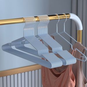 Móc treo kim loại sang trọng cho quần áo với thiết kế chống trượt
