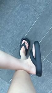 Thick-Soled Flip-Flops For Summer Height-Increasing Outdoor Beach Sandals For Women Slimming Effect