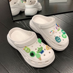 NQshop Cute 💕 รองเท้าแตะผู้หญิง รองเท้าแฟชั่นสไตล์เกาหลีมีตัว jibbitz🎉⚡️ ทันสมัย พร้อมส่งมากแม่