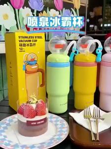 【Ship in 24H】[Double Lid]COMOBEBE Childrens Water Cup Large-Capacity Thermos Cup 316 Stainless Steel Straw Cup Whale Water Spray Car Ice Water Bottle 710ML