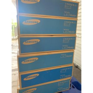 Samsung LED Monitor 22" 22E450F | 1920x1080 Full HDMI | VGA DVI and HDMI Port Refurbished free used keyboard or mouse we dont accept any voucher