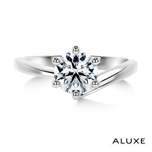ALUXE 0.30 Carat FVS2 18K Gold/PT950 Engagement Ring RS0090