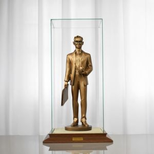 องค์ในหลวงรัชกาลที่ 9 ทรงงาน สีปัดทองเหลือง ความสำเร็จ ความเจริญรุ่งเรือง และความมั่นคง ของขวัญมงคล