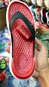 Crocs LiteRide Flip ของผู้ชาย และหญิง M4---M11 รองเท้าเบาพื้นนุ่ม ใส่สบายเท้ามากๆ