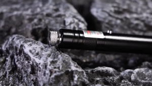 USB Green/Red Light Laser Pointer 532mm 2000m Long Range Laser Pen laser light Tourch lezer hijau Laser jarak jauh High Power laser pointer 激光笔 镭射笔 演示笔