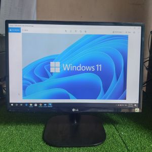 Màn hình vi tính bàn 19 inch chính hãng đầy đủ phụ kiện (đã sử dụng) BH 7 tháng