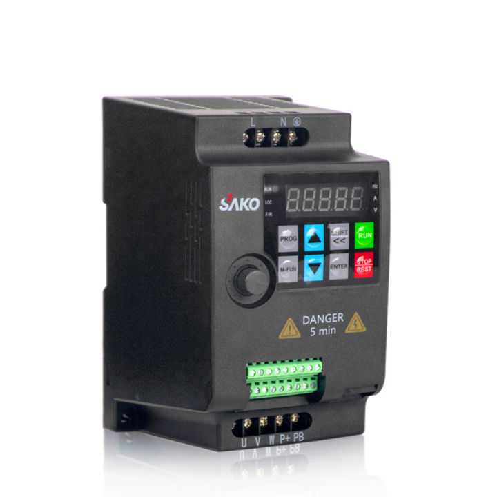 Single Phase AC220V Vector Inverter VFD Variable Frequency Converter ...