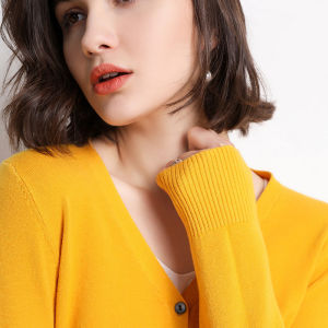 ali22 Áo Khoác Nữ Mới Mùa Xuân Dài Tay V Áo Cardigan Dệt Kim Cổ Áo Len Tôn Dáng Phong Cách Hàn Quốc Mỏng Màu Trơn Mẫu Ngắn Cho Nữ