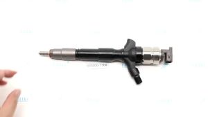095000-7360 Fuel Injector Nozzle 095000-7361 Diesel Common Rail Injection for DENSO 23670-30210 Toyota Landcruiser prado 3.0 D