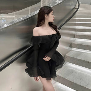 Váy Tơ Bèo Trễ Vai Cup Nguc Tay Loe Dáng Ngắn Xoè 2 Tầng Kèm Quần QUYN.032