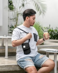 Dompet Selendang Dompet Kalung modern [ Kaeri ]⠀⠀