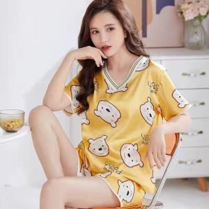 3300 ชุดนอนลายการ์ตูนน่ารักๆสีหวานๆผ้าซาตินคอวีกว้าง มีโบว์เล็กๆน่ารักๆ ราคาถูกๆแขนสั้นขาสั้น (สินค้าพร้อมส้ง)