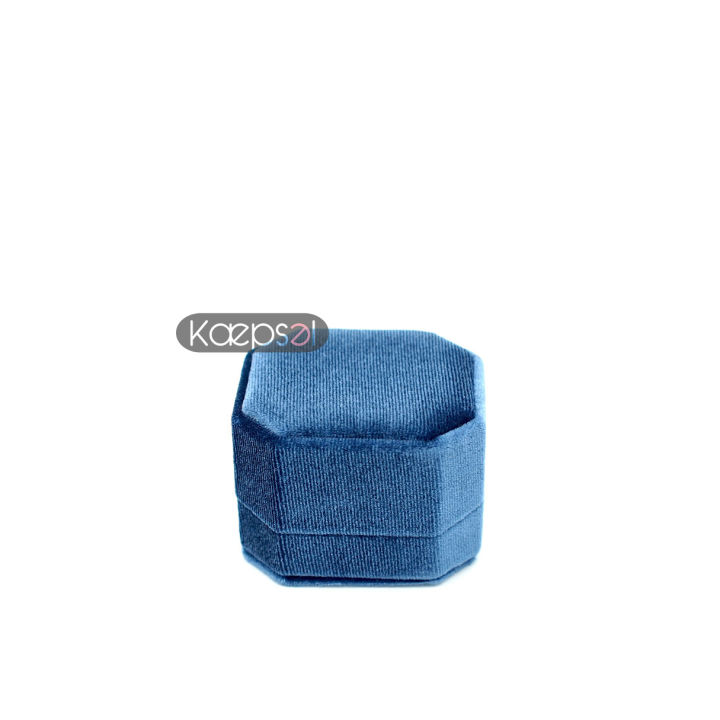 Rectangular%20Full%20Velvet%20Wedding%20Proposal%20/%20Wedding%20Band%20Ring%20Box%20(Vikki%20Box)%20-%20Image%209