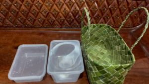 bayong gift bag sized 4x8x5 sold/pc