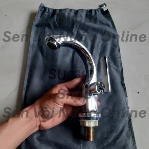 Vòi Lavabo rửa mặt dáng thiên nga thân vòi mạ crom sáng bóng chân ren đồng thau.
