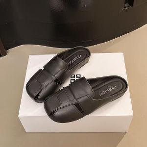 Korean lazy flat-toe slippers easy to wear fashionable new style non-slip womens summer soft sole mules for outdoor wear lazy beach sandals.