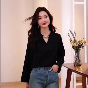 Ammin áo dây xích trang trí cổ chữ V dáng rộng dễ phối 2024 Áo voan áo áo nhỏ tay áo dài thời trang có dây thắt lưng giảm béo thời trang khí chất phong cách Hàn Quốc