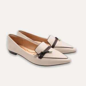 DEAR BLISS Alia Off-White Knotted Loafers