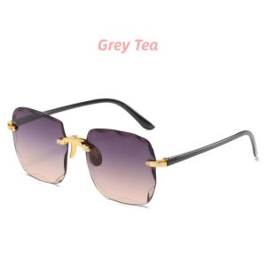Original Square Frame Sunglasses for Women Retro Fashion Square Gradient Lens Rimless Beach Fashion  UV400 Glasses