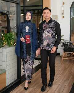Couple Kutubaru Yasinta Detail Selendang Bahu Tunik Kebaya Lamaran Tunangan Kondangan Modern