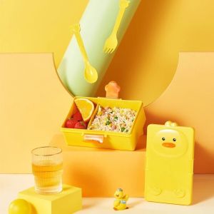 1 SET Kotak Makan Lunchbox Anak Chicks Bahan BPA Free Gambar Bebek Gratis Sendok dan Garpu Tempat Makan Anak Lucu Cute dan Murah Kotak Bekal Anak Kualitas Premium