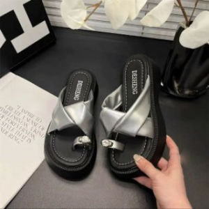Free Shipping Trendy Platform Sandals With Crisscross Straps WomenS Outdoor Footwear New Summer Style Versatile Silver Platform Sandals