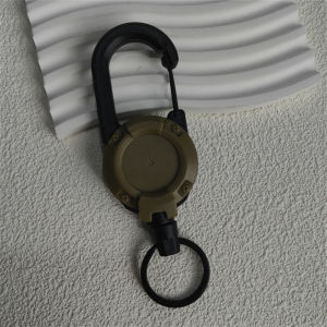 Mới bán chạy chịu lực cao có thể thu vào kéo phù hiệu ID Reel Móc leo núi chìa khóa khóa có chốt chủ móc khóa ngoài trời giữ nhiều công cụ