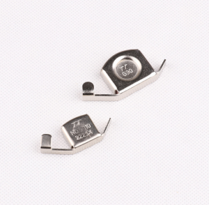 เท้ากดตัวกั้นระยะเย็บแม่เหล็กอเนกประสงค์สำหรับจักรเย็บผ้าชิ้นส่วนงานฝีมือแบบ DIY เครื่องรีดการตัดเย็บด้วยหมุดแม่เหล็กสำหรับรถยนต์