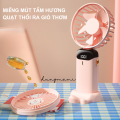 Quạt cầm tay mini thời trang 5 cấp gió, có hiển thị mức pin, có thể gập cổ, kèm đế để bàn, dây đeo cổ, động cơ mạnh, êm, 2 pin dùng lâu đến 11 tiếng, nhỏ gọn bỏ vừa trong giỏ xách. 