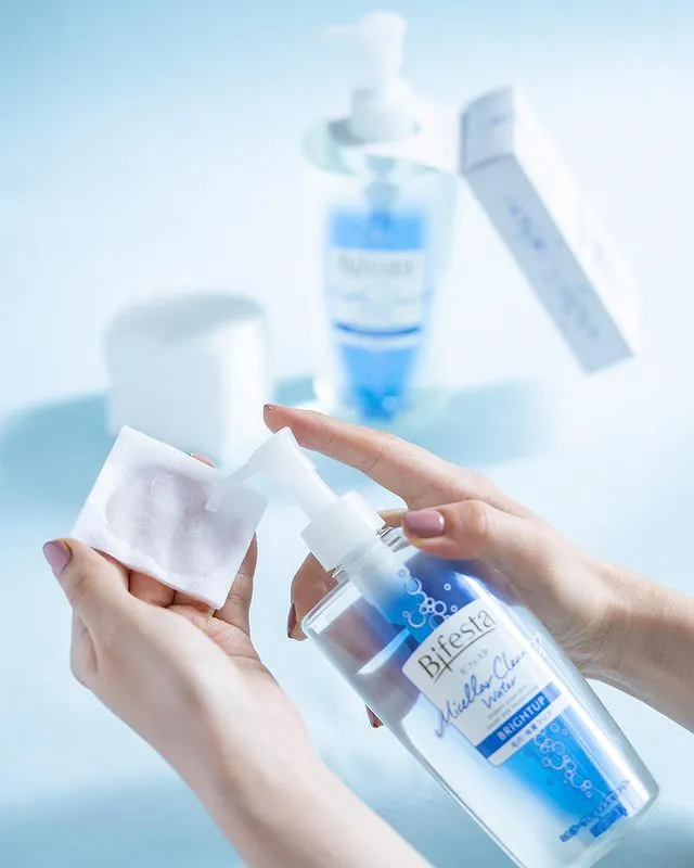 Bifesta Bright Up Cleansing Lotion บิเฟสต้า ไบรท์ อัพ คลีนซิ่ง