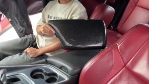 mv1 ABS Carbon Fiber Armrest Panel Decoration Cover for Dodge Challenger 2015 Up Car Interior Accessories 3H1K9