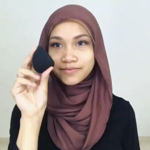 Breena Beauty Black Pearl Makeup Sponge in Pro Blending Soft and Bouncy Blending Makeup Tools