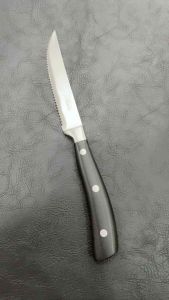 มีด มีดสเต็ก 5” Rhino.5972