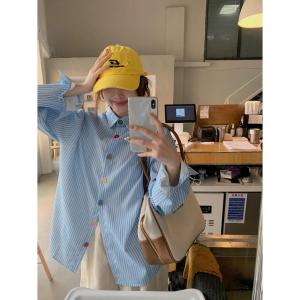 แฟชั่นสีฟ้าลายเสื้อลําลองแขนยาวผู้ชายและผู้หญิงหลวมทุกการแข่งขันเสื้อโปโลคอปก