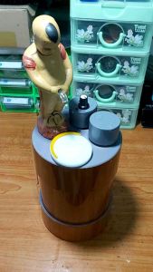 Bình rót rượuu cảm biến chú tiểu