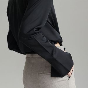 (COD)Alisa.Sonya Áo nữ tay áo dài cổ chữ V áo blouse thường ngày bằng satin áo rộng