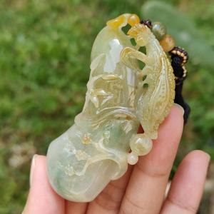 Very Rare Green and Yellow with Red patches Praying Mantis Pendant Necklace Natural Type A Jadeite with certificate included weigh 53.96 grams 72.5 * 35.5 * 12.8 mm collectible item