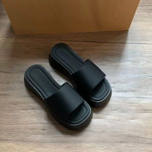 Free Shipping 2026 Summer Collection: Fashionable And Versatile Slip-On Sandals For Women Designed To Be Slimming Brighten The Complexion Feature A Shallow Opening And Offer A Non-Slip Height-Enhancing Design