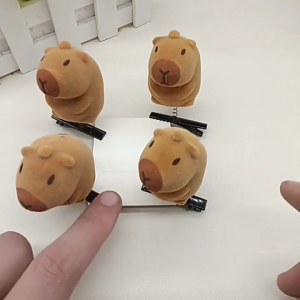 Pack of 5 Cartoon 3D Capybara Plush Hairpins Fashionable Animal Hair Clip Hair Accessories Present for Girls and Women