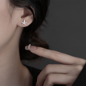 S999 เงินบริสุทธิ์ต่างหูใบเมเปิ้ลเงินแท้ขัดผิวด้านดีไซสวยเท่ห์ใส่ติดหูได้ตลอดไม่ต้องถอดไม่ทำให้แพ้หรืออักเสบ A162