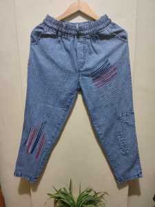 Celana Jeans Wanita: Bordir Zigzag, Fashion, dan Nyaman