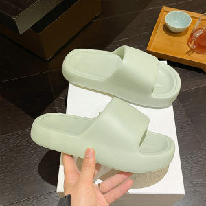 LHMonday  NEW รองเท้าแตะ ผู้ชาย เหมาะสำหรับใส่เที่ยว ใส่ทำงาน น้ำหนักเบาสวมใส่สบาย จัดเลยยย