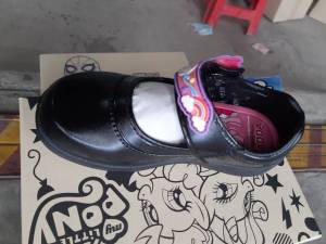 รองเท้าเด็กนักเรียนหญิงหนังสีดำAdda รุ่นpony 41c16b1size25-33