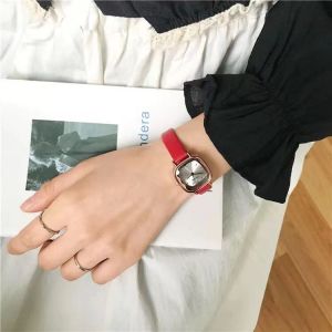 Jam tangan wanita Nafisa Kulit sintesis/Jam tangan casual wanita