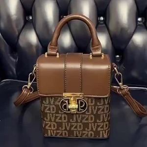 Girls mobile phone bag fashionable one shoulder small square bag cosmetics collection