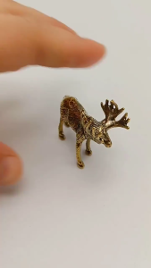 Thực Tế Brass Elk Bức Tượng Trang Trí Cổ Điển Cổ Kim Loại Deer Moose Bức Tượng Thu Nhỏ Cho Máy Tính Để Bàn Kệ Trang Trí