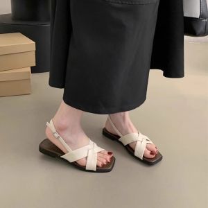 Dép sandal nữ đế bệt quai chéo FAROSA - H55 dép quai hậu nữ phong cách đơn giản hàn quốc cực xinh