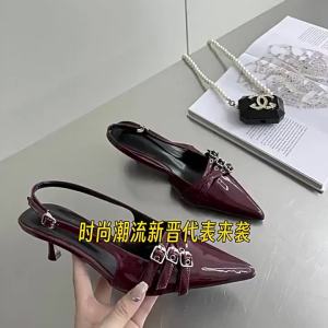 Unique High-Heeled Shoes Red Closed-Toe Sandals New Spring/Summer Black Pointed-Toe Shoes